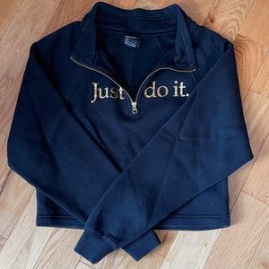 Nike cropped sweatshirt